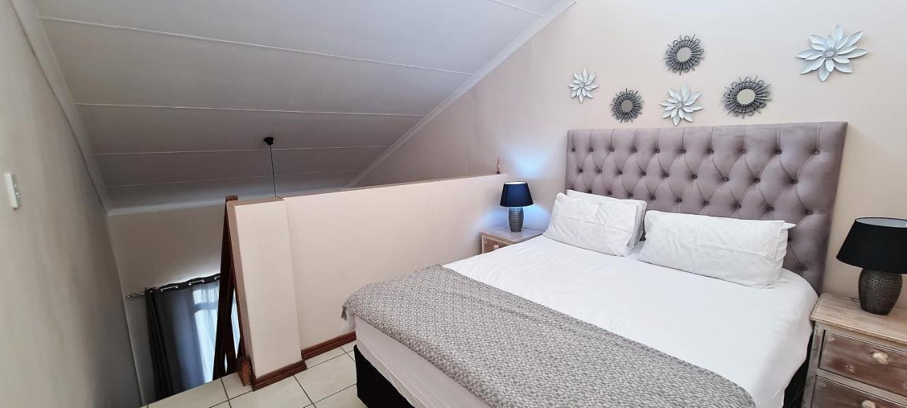 Entire Loft On Lunnon St, Hillcrest/Hatfield Appartamento Pretoria-Noord Esterno foto